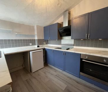 2 bedroom flat to rent - Photo 4