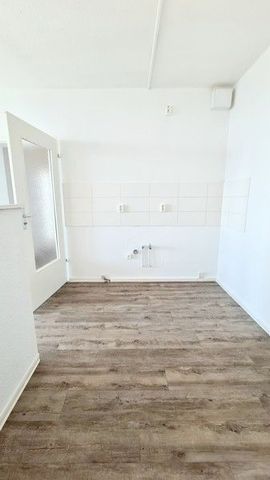 Hier findet jeder seinen Platz: interessante 3-Zi.-Wohnung mit Balkon und Aufzug! - Photo 2