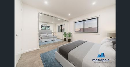 LUXURY TOWNHOUSE IN THE MCKINNON SCHOOL ZONE - Photo 3