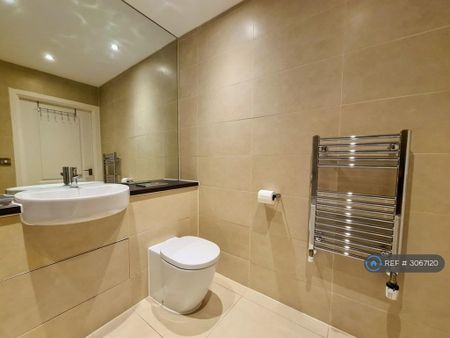 1 bedroom flat to rent - Photo 4