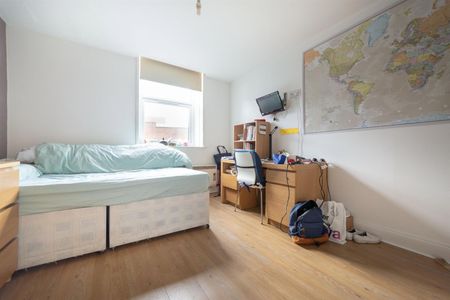 3 bed apartment to rent in St Andrews Street, Newcastle Upon Tyne, NE1 - Photo 3
