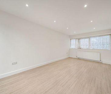 3 bedroom terraced house to rent - Photo 6