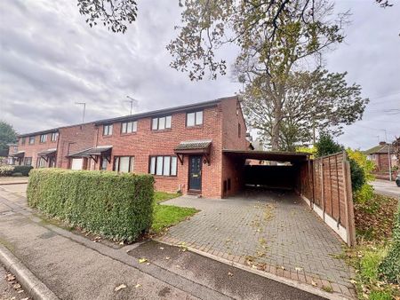 3 bedroom semi-detached house to rent - Photo 3