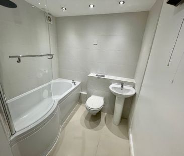 2 bedroom flat to rent - Photo 6