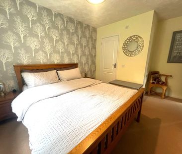 3 bedroom detached house to rent - Photo 3