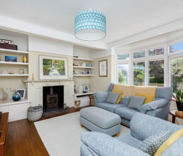 4 bedroom detached house to rent - Photo 2