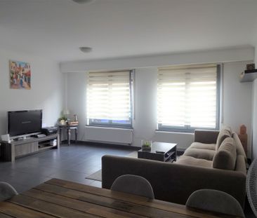 Ruim gerenoveerd appartement (GLV) met 2 slaapkamers - Foto 1