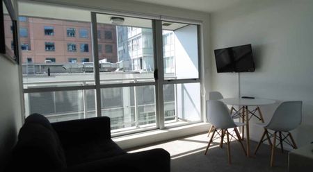 Lovely Inner City Apartment - Photo 2