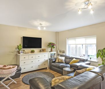 Shipwright Road, Surrey Quays, London, SE16 - Photo 2