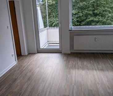 Renovierte 4 Zimmer DG-Wohnung im 2. OG Bad-Godesberg Pennenfeld - Photo 4