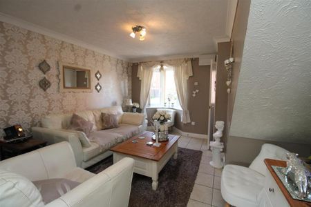 2 bedroom detached house to rent - Photo 5