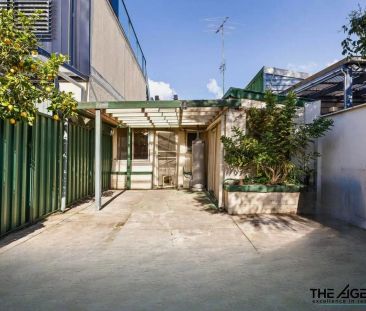 “Leased by The Agents...” - Photo 6