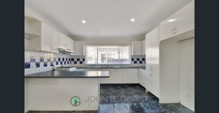 5 Bedroom Family Home In Fairfield - Photo 2