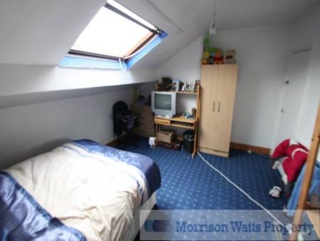 4 Bed - Woodsley Road, Hyde Park, Leeds - Photo 4