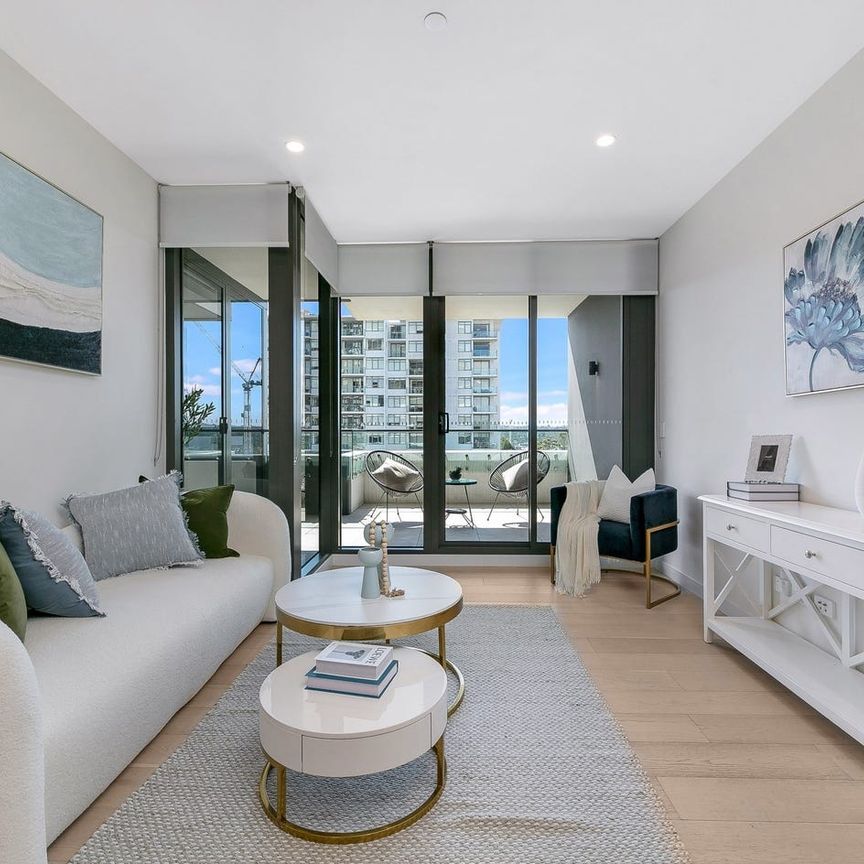 Nearly New One Bedroom + Study Room for Lease Now! - Photo 1