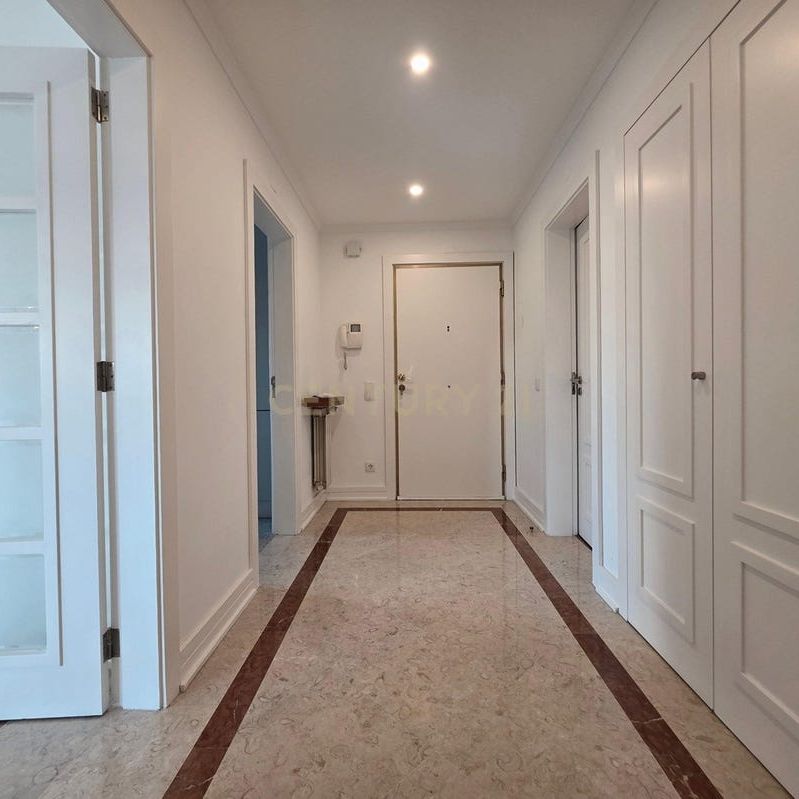 Alvalade, Lisbon - Photo 1