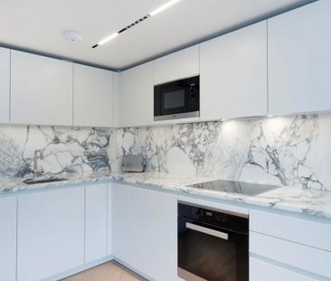 Room in a Shared Flat, London, W1B - Photo 3