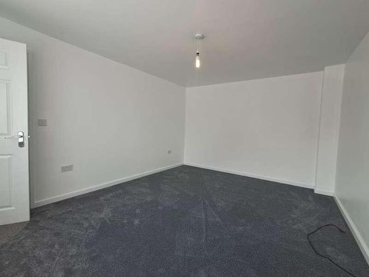 Wades Field Place, Crewe, CW1 - Photo 1