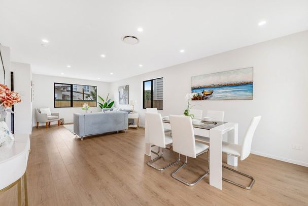 MANGERE, 4 BEDROOMS - Photo 1