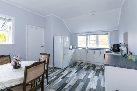 Three bedroom House - Photo 4