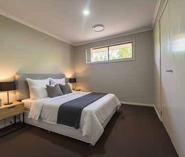 MODERN LOW MAINTENANCE LIVING! - Photo 4