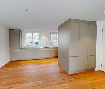 Im Herzen von Volketswil – moderne 5.5-Zimmer-Gartenwohnung - Photo 3