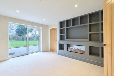 4 bedroom detached house to rent - Photo 2