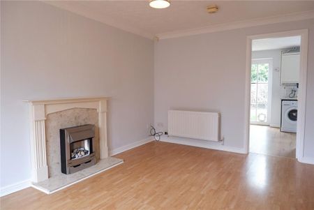 2 bedroom end of terrace house to rent - Photo 2