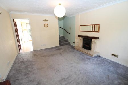 2 bedroom terraced house to rent - Photo 2