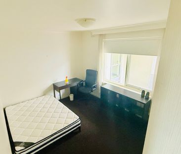 Malvern East - Photo 6