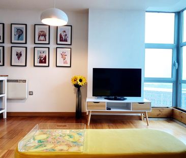 2 Bed Flat, The St. George Building, LS1 - Photo 1