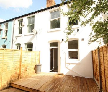 2 bedroom terraced house to rent - Photo 6