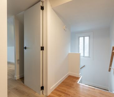 $1,799 / 3 br / 1 ba / 41 Burlington St E unit 1 - Photo 2