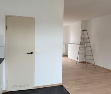 Appartement te huur - Photo 1