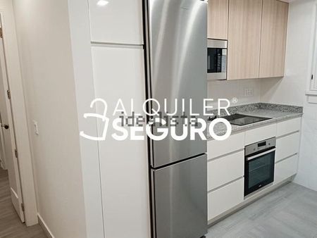 Alquiler de piso en Calle Duque de Rivas - Photo 5