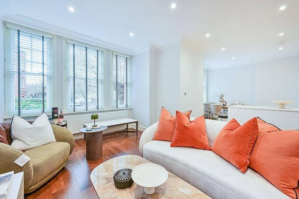 3 bedroom flat to rent - Photo 1