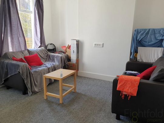 3 bedroom flat to rent - Photo 1
