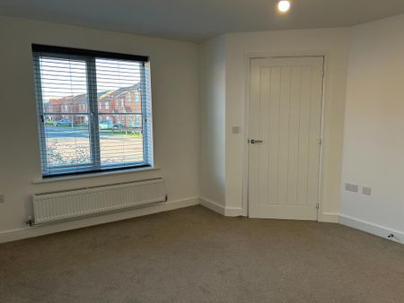 3 bedroom terraced house to rent - Photo 2