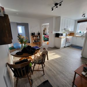 Sous-location Temporaire Mai-juin 2026 - Photo 3