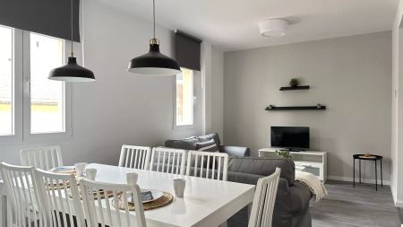 Room for rent in a coliving in Lucero, Madrid - Photo 4