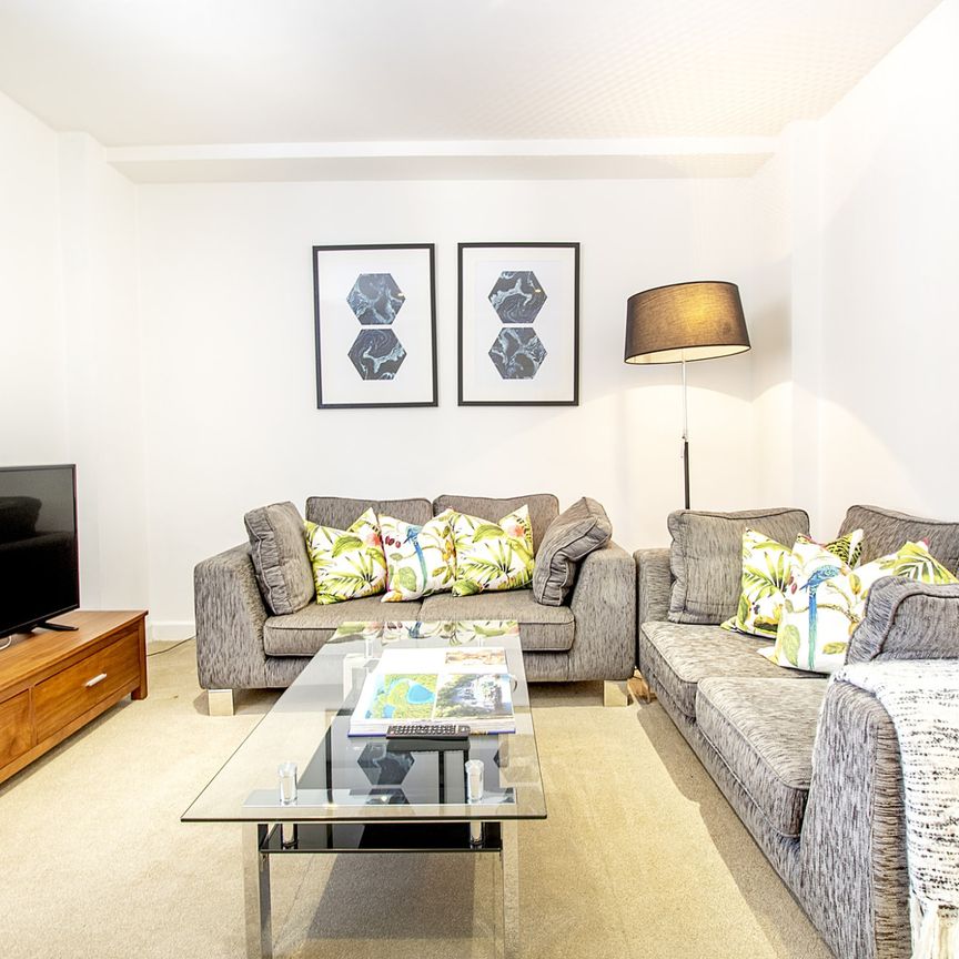 Hill Street, Mayfair, W1J 5NA, London - Photo 1