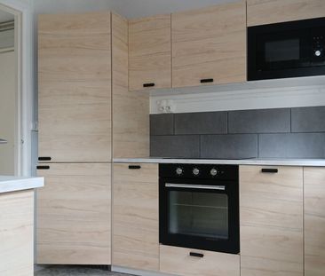 Location Appartement 4 pièces 72m² - Photo 2