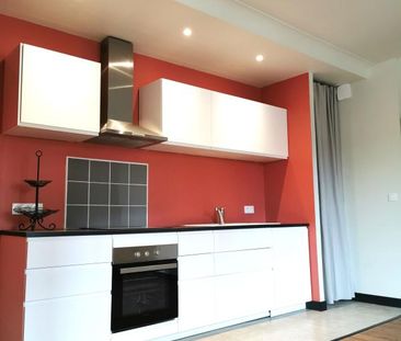 Location Appartement 2 pièces 51m² AIRE SUR L ADOUR 40800 - Photo 2
