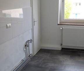 Exposé 2271 • Sie suchen eine 2 ZKB Wohnung mit Balkon? - Foto 2