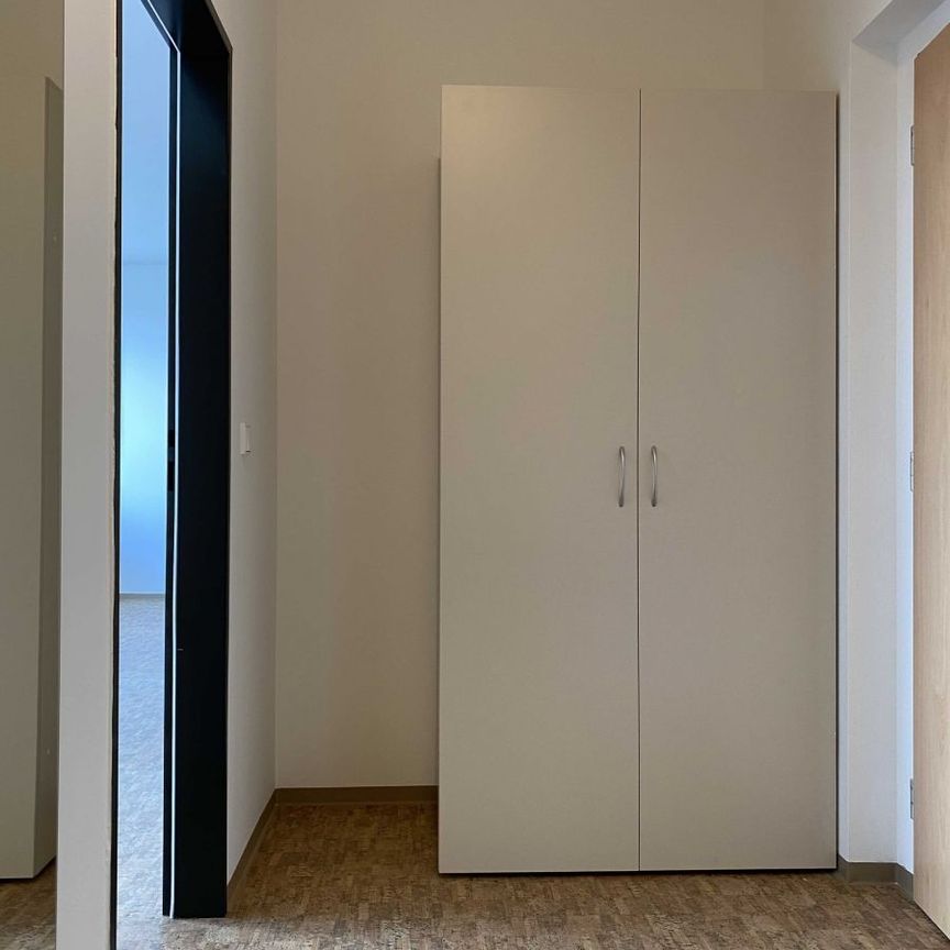 Pronájem bytu 2+kk 38 m², Křížová , Praha - Photo 1