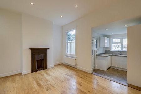 2 bedroom terraced house to rent - Photo 3