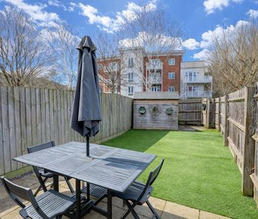 3 bedroom mid terraced house to rent - Photo 6