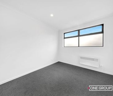 For Lease – Brand New 4-Bedroom Townhouse in Prime Mickleham Location - Photo 3