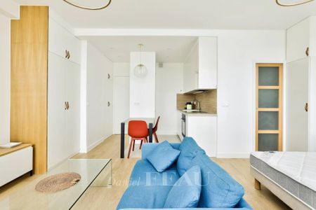 Location studio, Paris 7ème (75007), 1 pièce, 32.2 m², ref 86383433 - Photo 2