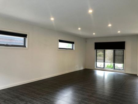 2/157 Hickford Street, Reservoir VIC 3073 - Photo 5